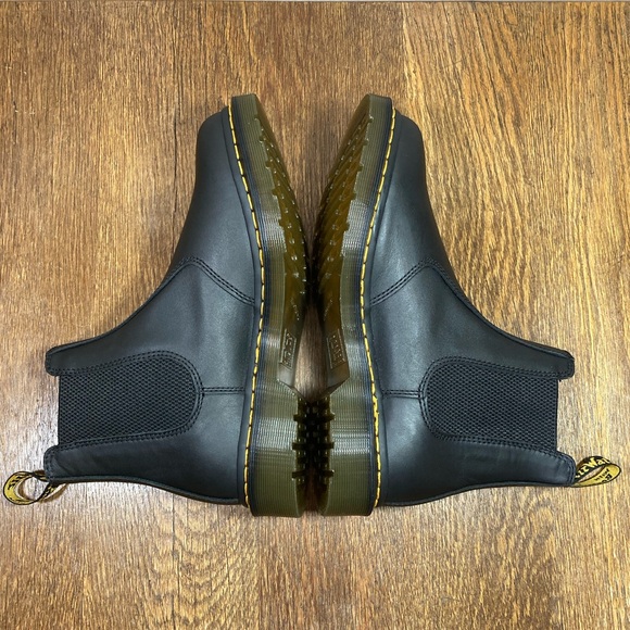 New Dr. Martens 2976 Black Chelsea Boots with Yellow Stitching Women’s Size 9 - Picture 8 of 12